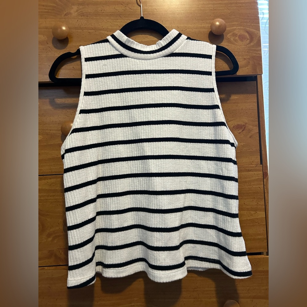 Striped Sleeveless Women's Mock Neck Top - Picture 4 of 4